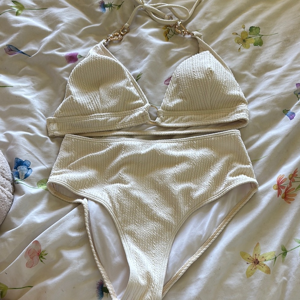 SHEIN Cream Bikini Set